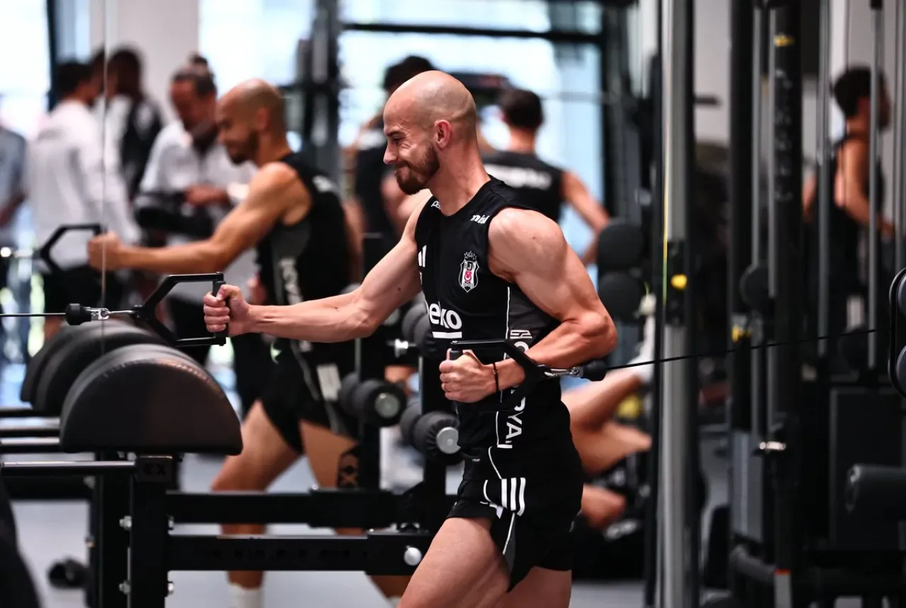 Beşiktaş, Sezon Öncesi Hazırlıklarını Sürdürüyor Beşiktaş, Sezon Öncesi Hazırlıklarını Sürdürüyor