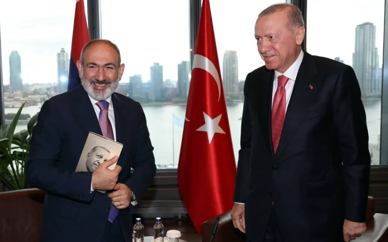 Ermenistan Başbakanı Paşinyan, Cumhurbaşkanı Erdoğan'ın İsteği Üzerine 10 Cami İnşa Edecek Ermenistan Başbakanı Paşinyan, Cumhurbaşkanı Erdoğan'ın İsteği Üzerine 10 Cami İnşa Edecek