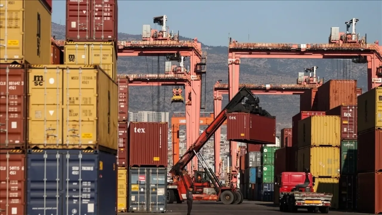 Serbest Bölgelerde 10 Aylık Ticaret Hacmi 23,7 Milyar Doları Buldu Serbest Bölgelerde 10 Aylık Ticaret Hacmi 23,7 Milyar Doları Buldu