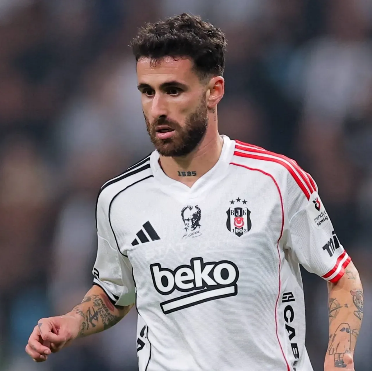 Beşiktaş Başkanı Adalı: "Rafa Silva Türkiye'de Başka Takımda Oynayamaz" Beşiktaş Başkanı Adalı: "Rafa Silva Türkiye'de Başka Takımda Oynayamaz"