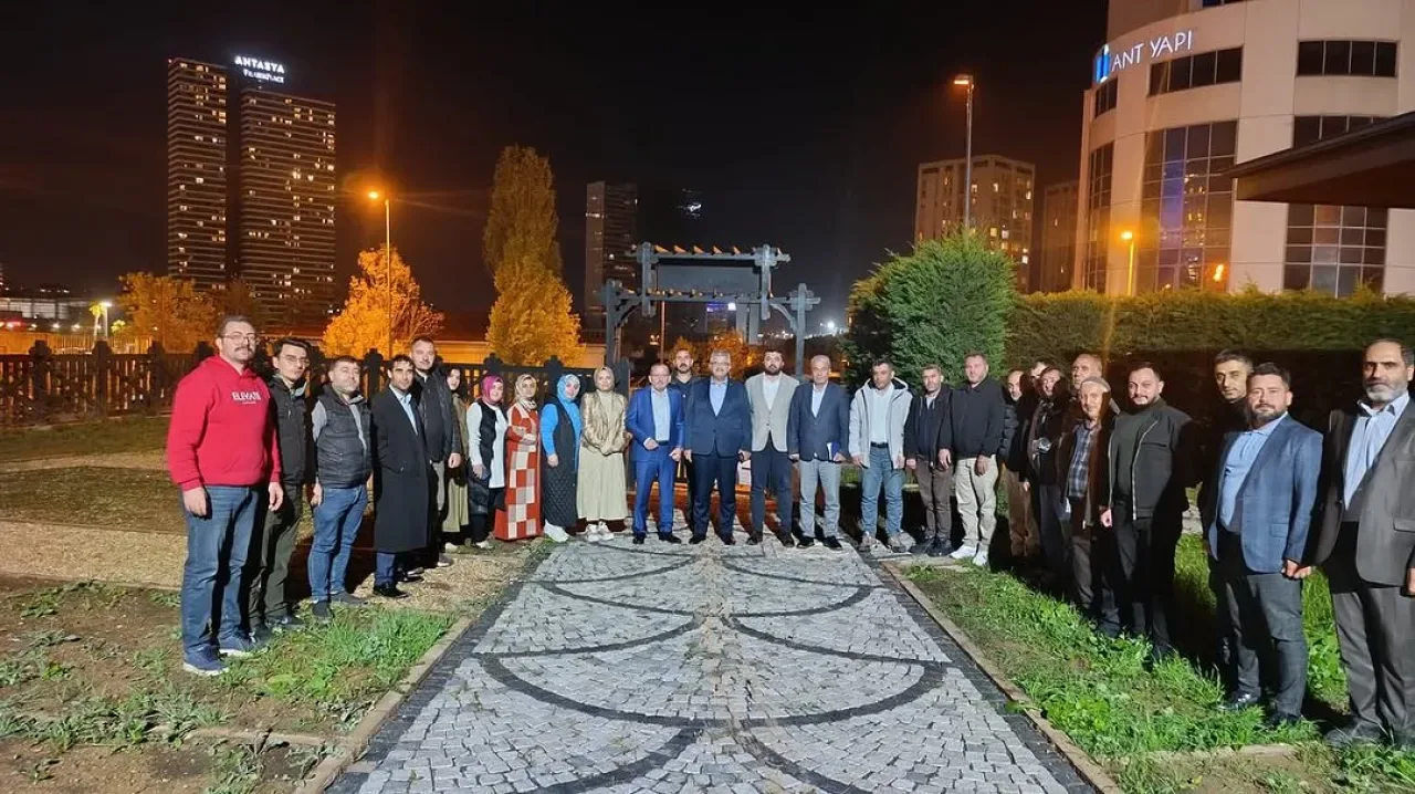 AK Parti Ümraniye İlçe Teşkilatı Mahalle Toplantıları ile Sahada AK Parti Ümraniye İlçe Teşkilatı Mahalle Toplantıları ile Sahada
