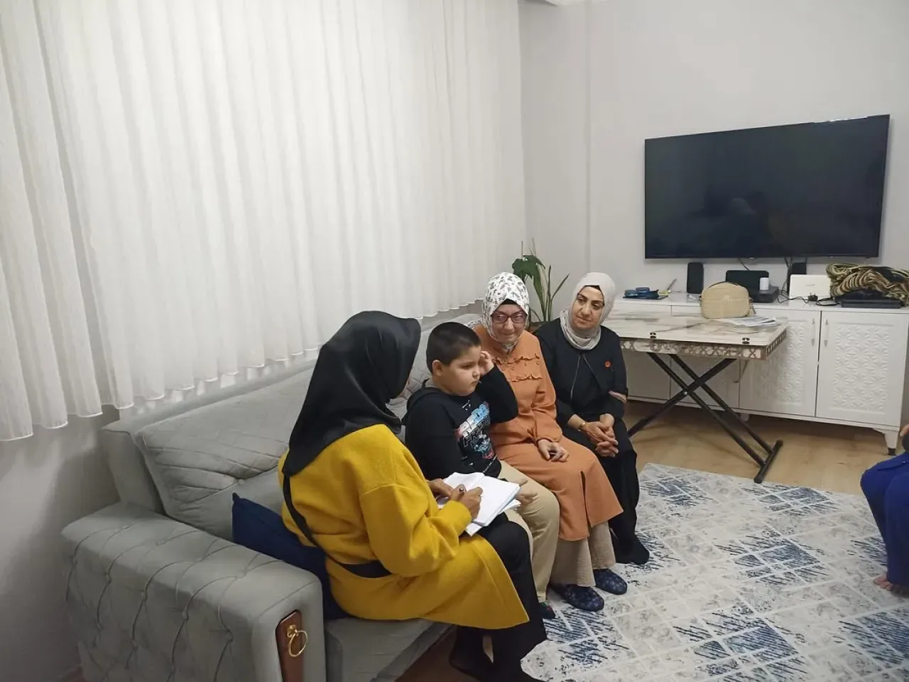 Adalet ve Kalkınma Partisi Ümraniye'de Mahalle Ziyaretlerini Sürdürüyor Adalet ve Kalkınma Partisi Ümraniye'de Mahalle Ziyaretlerini Sürdürüyor