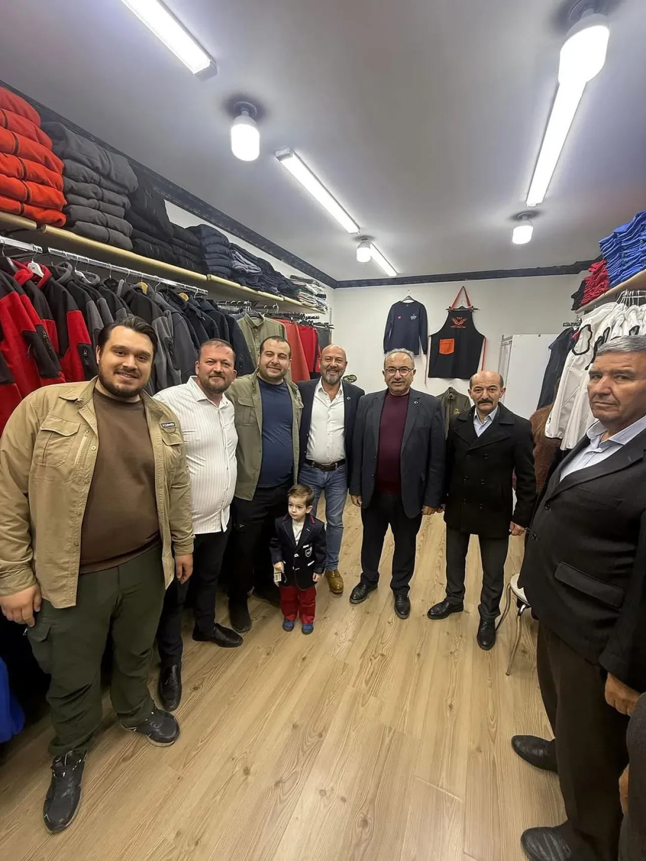 MHP Polatlı İlçe Teşkilatından Yeni İşletmeye Açılış Ziyareti MHP Polatlı İlçe Teşkilatından Yeni İşletmeye Açılış Ziyareti