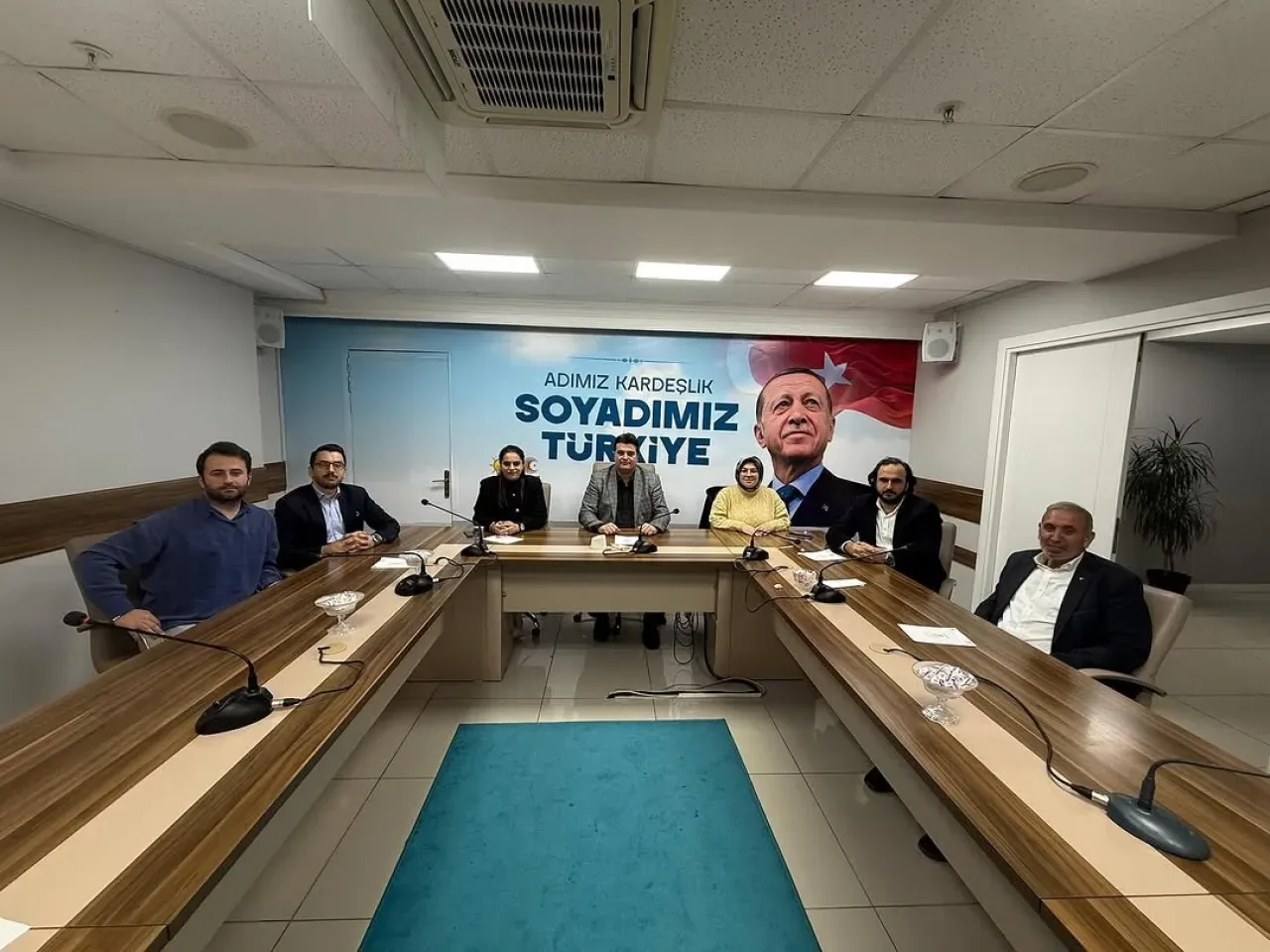 AK Parti Ümraniye'de Seçim İşleri Komisyonu Toplantısı Gerçekleştirildi AK Parti Ümraniye'de Seçim İşleri Komisyonu Toplantısı Gerçekleştirildi