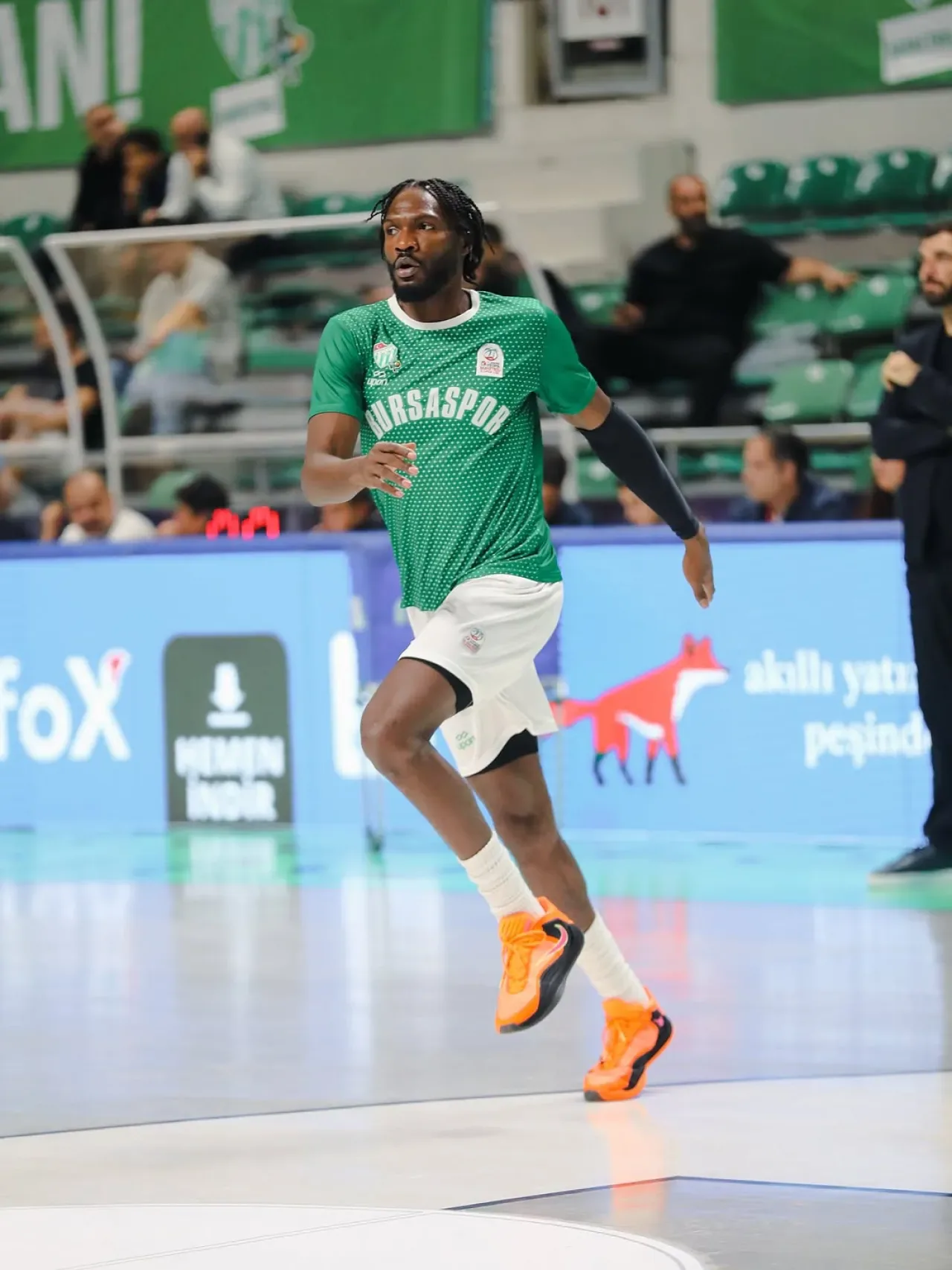 Bursaspor ve İnfo Yatırım Güçlerini Birleştirdi Bursaspor ve İnfo Yatırım Güçlerini Birleştirdi