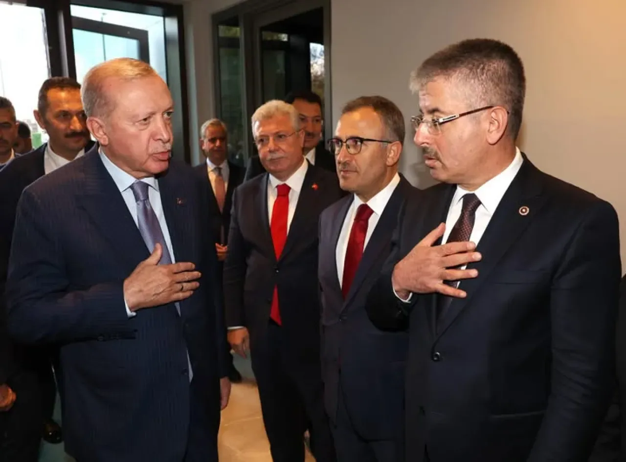 AK Parti Kayseri Milletvekili Çopuroğlu, Cumhurbaşkanı Erdoğan ile Görüştü AK Parti Kayseri Milletvekili Çopuroğlu, Cumhurbaşkanı Erdoğan ile Görüştü