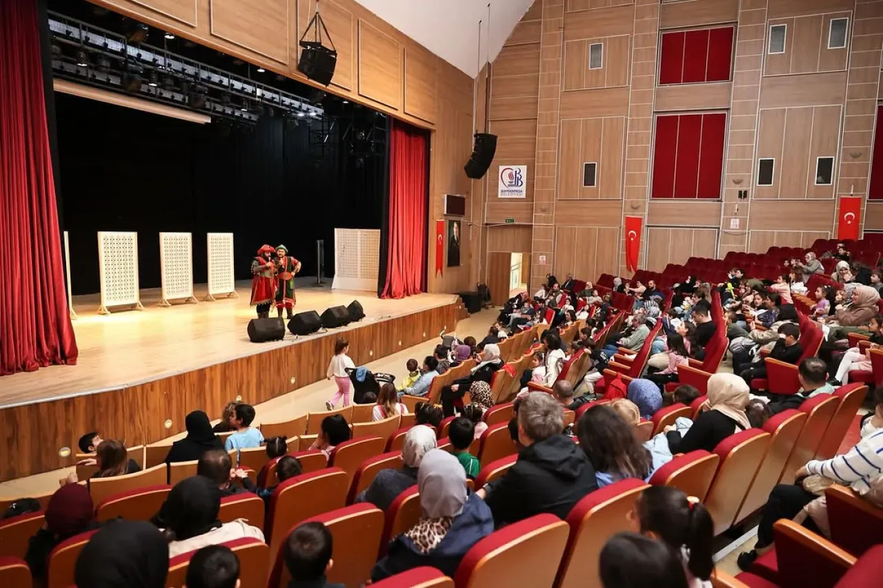 Bayrampaşa'da Ara Tatil Renkli Etkinliklerle Tamamlandı Bayrampaşa'da Ara Tatil Renkli Etkinliklerle Tamamlandı