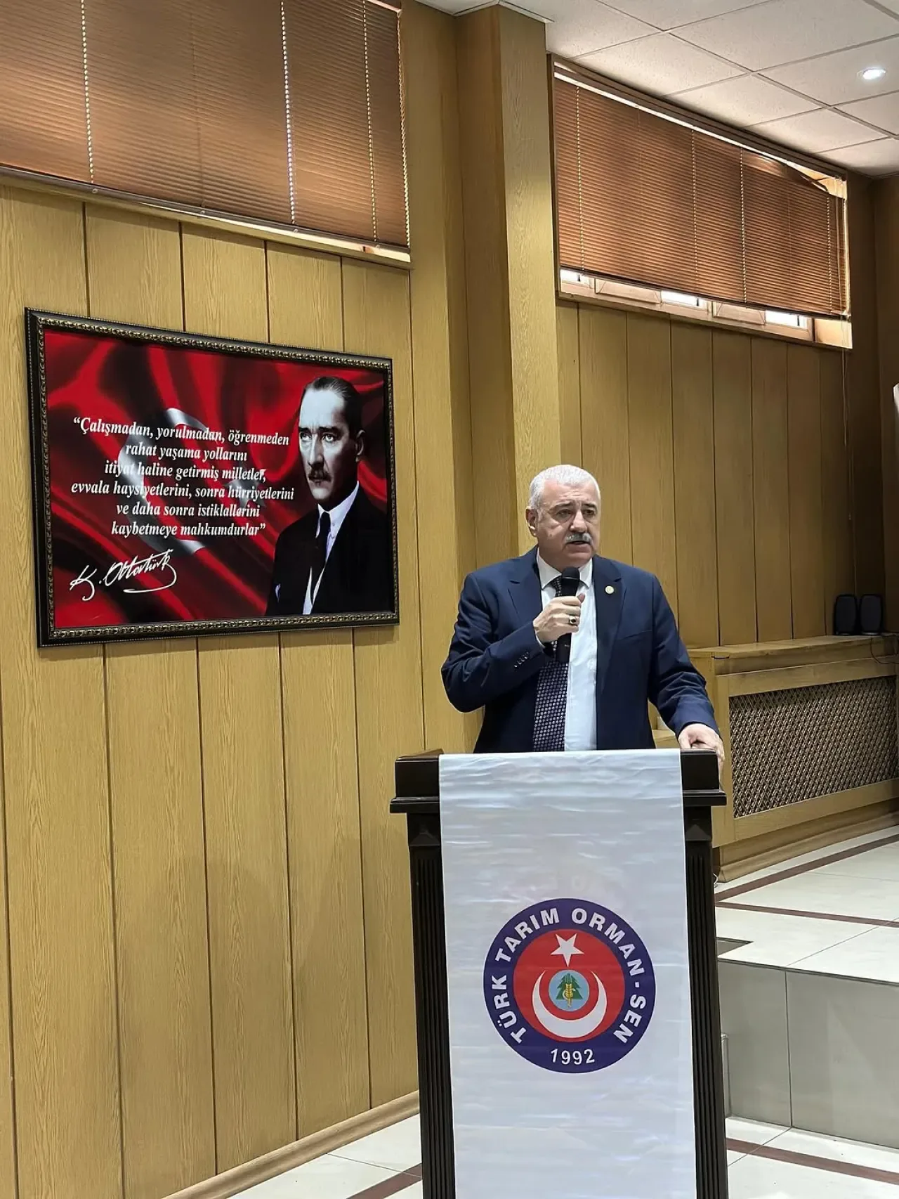 Gaziantep Milletvekili Atay, Türk Tarım Orman Sen 8. Olağan Genel Kurulu'na Katıldı Gaziantep Milletvekili Atay, Türk Tarım Orman Sen 8. Olağan Genel Kurulu'na Katıldı