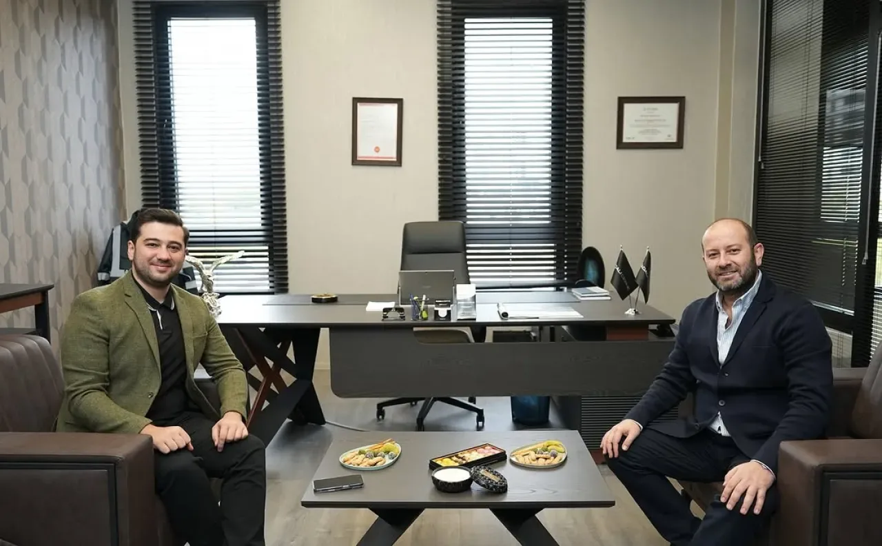 Gaziantep Milletvekili Bozatlı, Adalı Cephe Sistemleri'ni Ziyaret Etti Gaziantep Milletvekili Bozatlı, Adalı Cephe Sistemleri'ni Ziyaret Etti