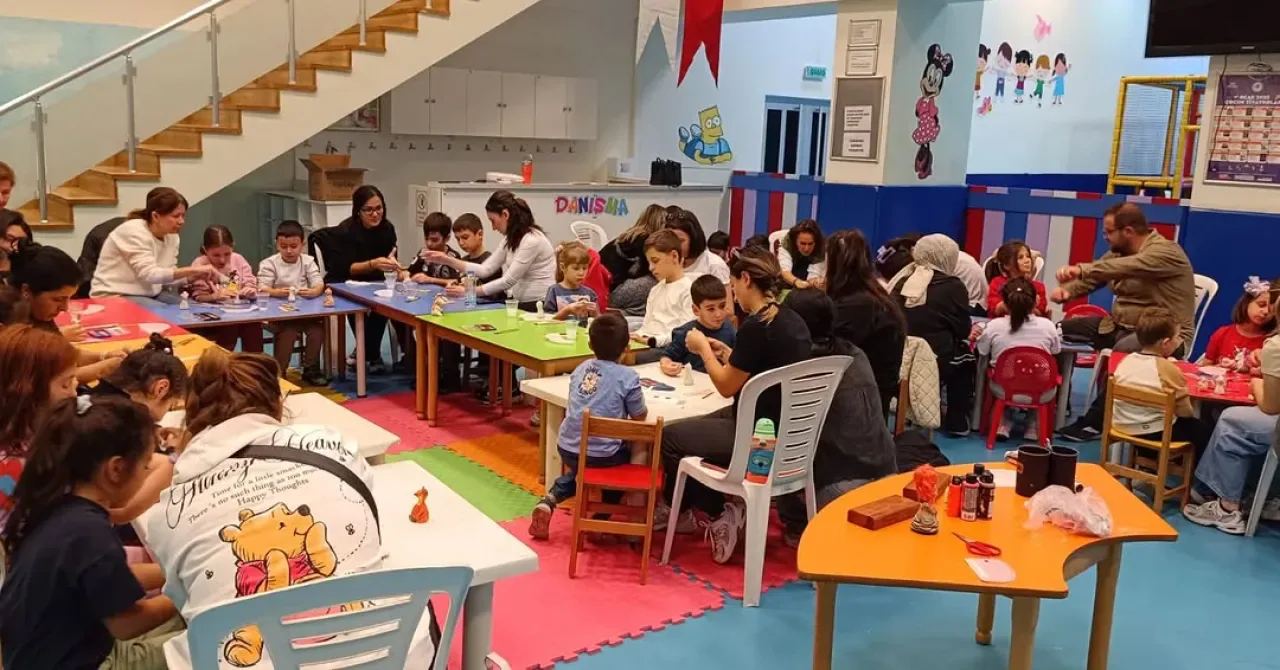 Maltepe'de Aileler ve Çocuklar İçin Kil Yapım Atölyesi Maltepe'de Aileler ve Çocuklar İçin Kil Yapım Atölyesi