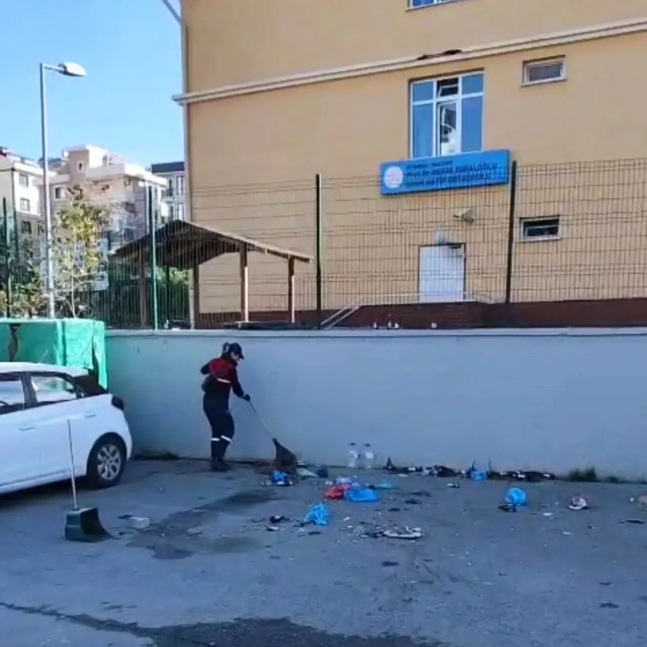 Maltepe'de Çevre Temizliği Vurgusu: Ortak Yaşam Alanları İçin Sorumluluk Çağrısı Maltepe'de Çevre Temizliği Vurgusu: Ortak Yaşam Alanları İçin Sorumluluk Çağrısı