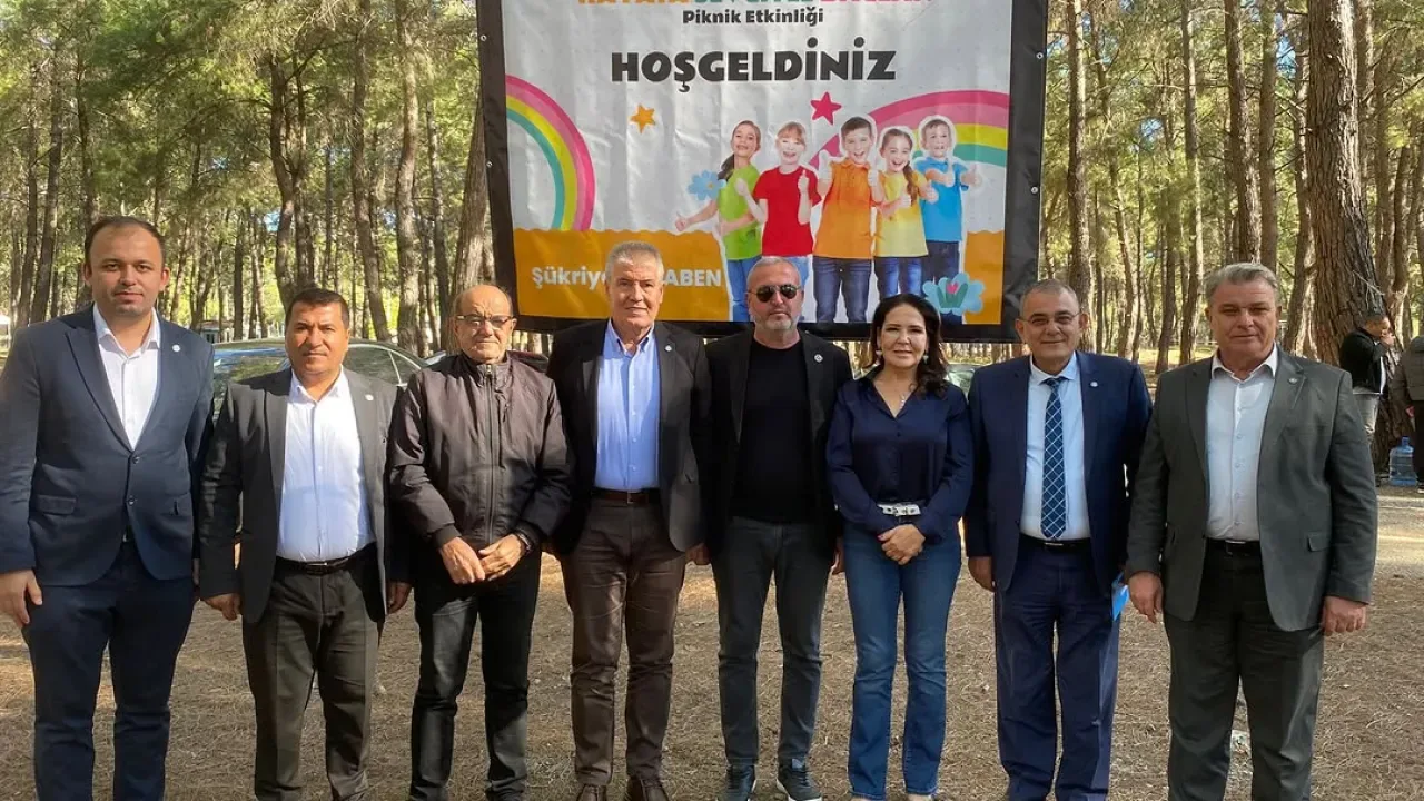 İYİ Parti Antalya'dan Geleneksel Piknik Etkinliği İYİ Parti Antalya'dan Geleneksel Piknik Etkinliği