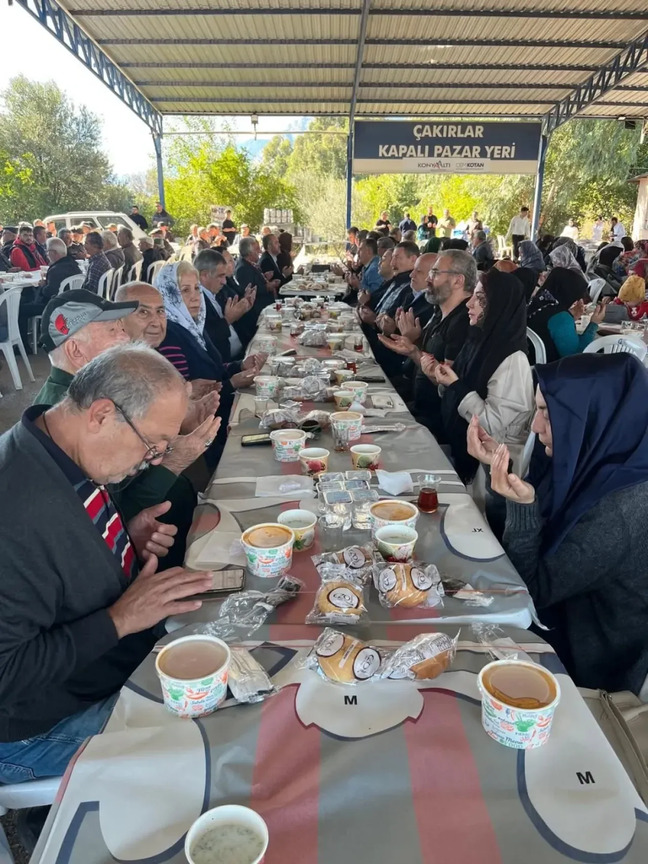 İYİ Parti'li Yöneticiler Mevlitte Bir Araya Geldi İYİ Parti'li Yöneticiler Mevlitte Bir Araya Geldi