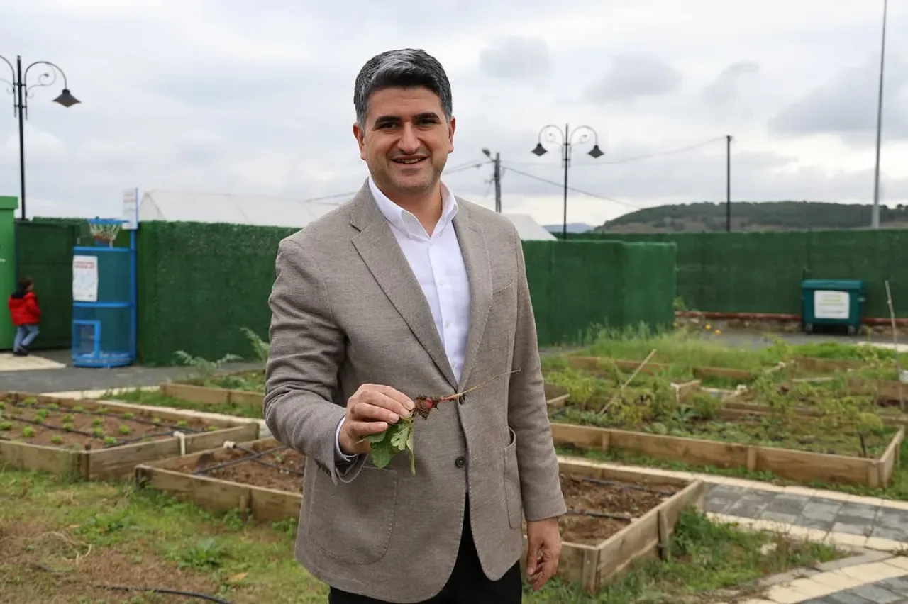 Ataşehir'de Çocuklarla Sürdürülebilir Bir Gelecek İçin Adım Atıldı Ataşehir'de Çocuklarla Sürdürülebilir Bir Gelecek İçin Adım Atıldı