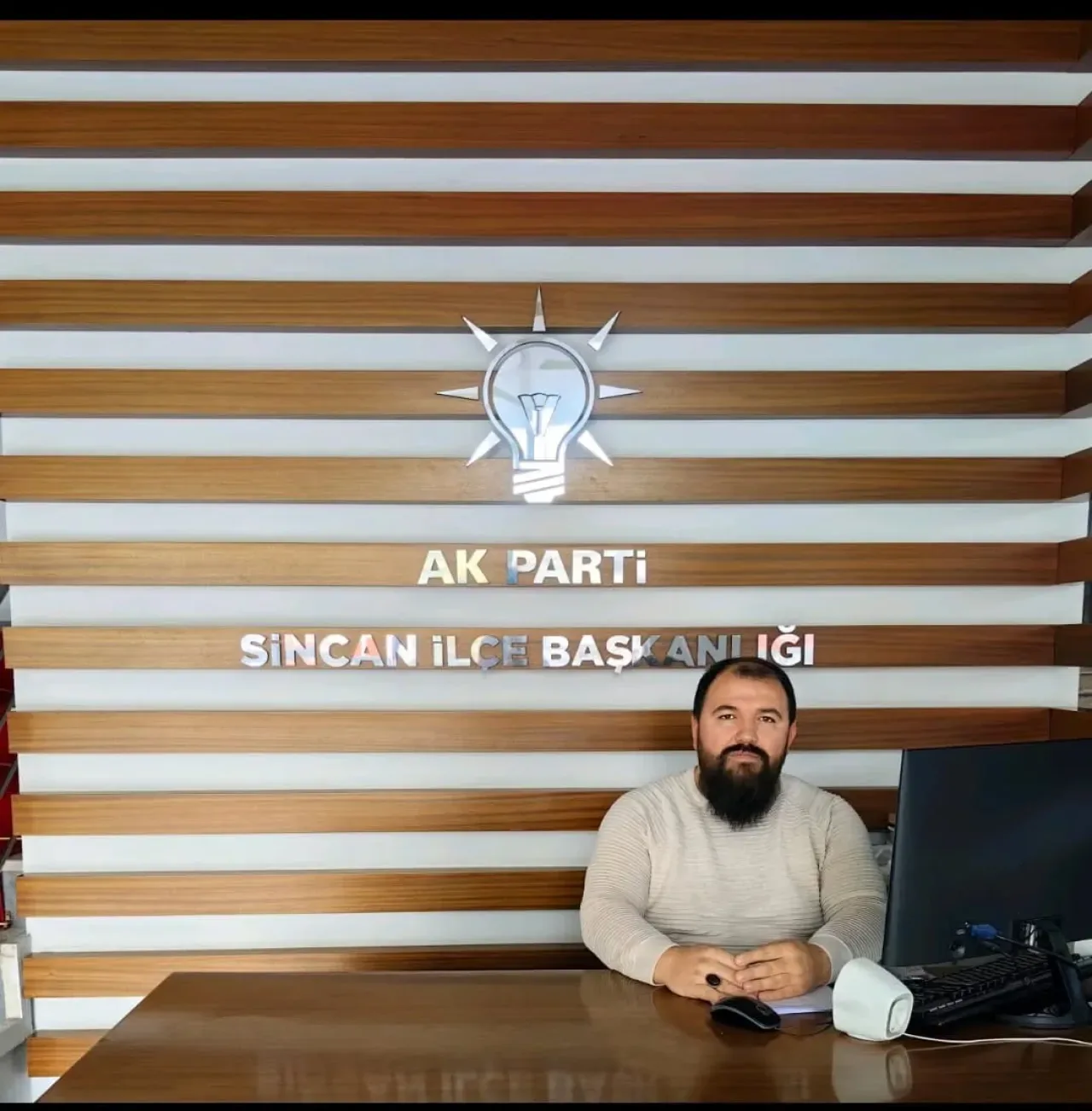 Sincan AK Parti İlçe Başkanlığı'ndan Davet: "Çay İçmeye Bekliyoruz" Sincan AK Parti İlçe Başkanlığı'ndan Davet: "Çay İçmeye Bekliyoruz"