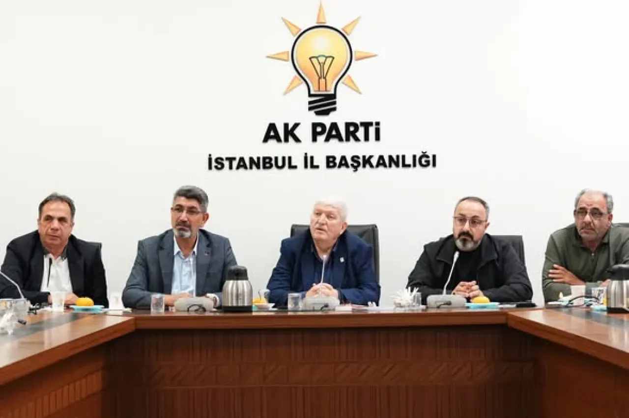 AK Parti Arnavutköy'de Yaşlılar Komisyonu Toplantısı Gerçekleştirildi AK Parti Arnavutköy'de Yaşlılar Komisyonu Toplantısı Gerçekleştirildi