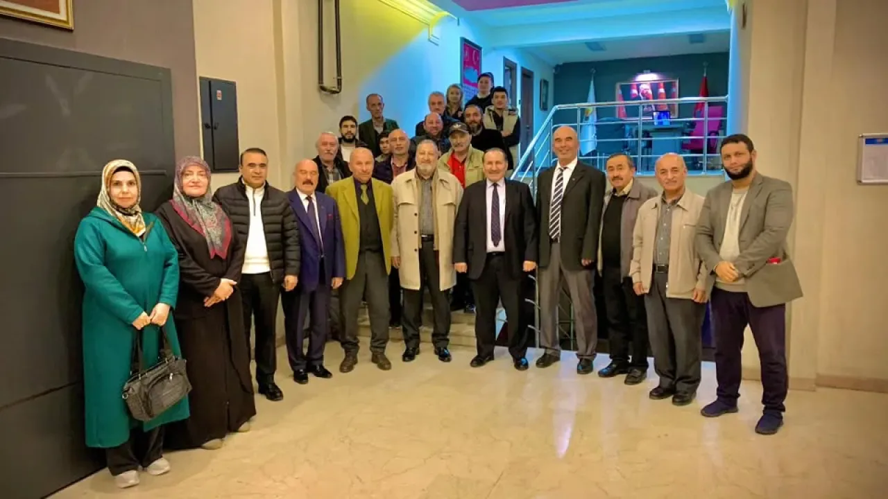 AK Parti Keçiören'de Esnaf Komisyonu Haftalık Toplantısını Gerçekleştirdi AK Parti Keçiören'de Esnaf Komisyonu Haftalık Toplantısını Gerçekleştirdi
