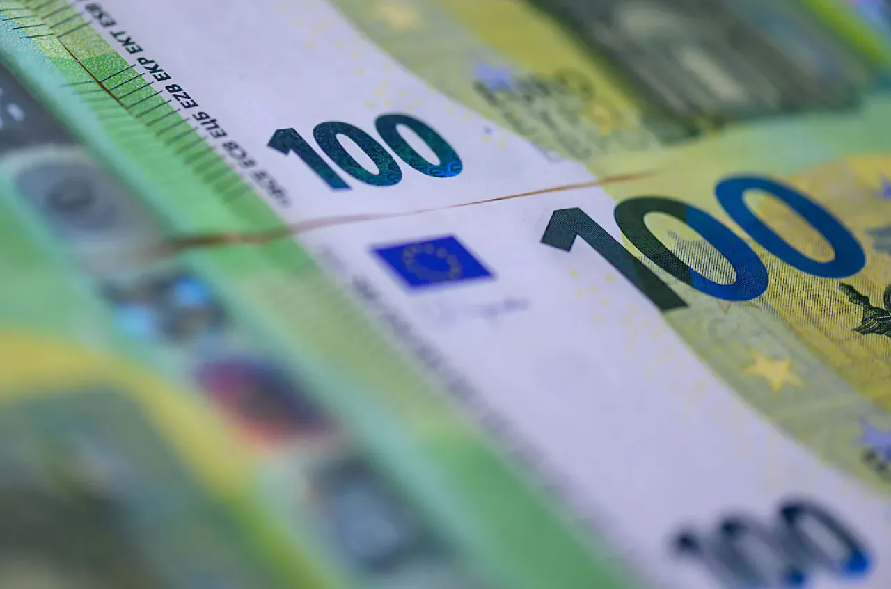 AB Müzakerecileri 2026 Bütçe Anlaşmasında Kesintileri Sınırlandırdı AB Müzakerecileri 2026 Bütçe Anlaşmasında Kesintileri Sınırlandırdı