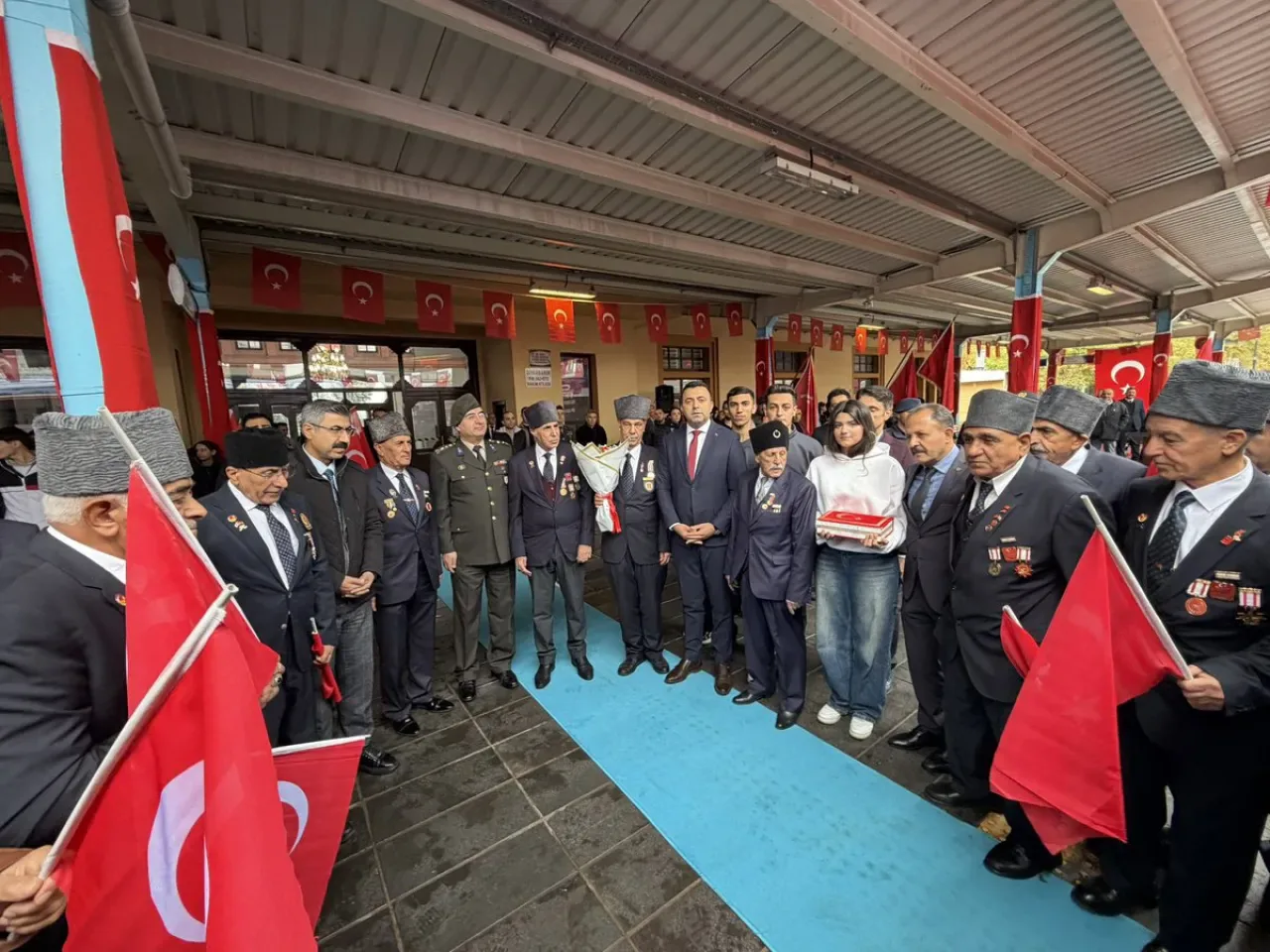 Bursa Yenişehir'de Atatürk'ün Diyarbakır Ziyareti Anıldı Bursa Yenişehir'de Atatürk'ün Diyarbakır Ziyareti Anıldı