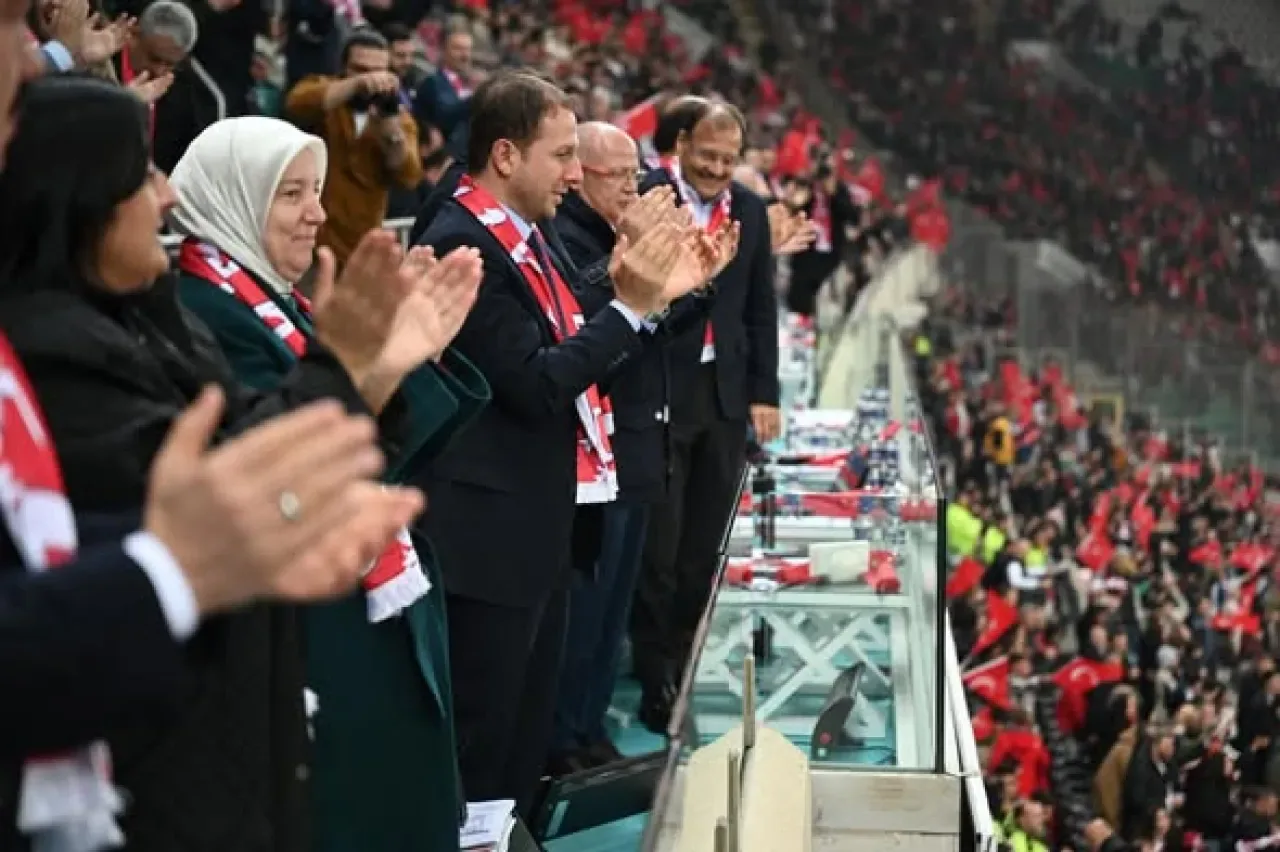Millî Takım'dan Bulgaristan'a Net Galibiyet: Dünya Kupası Yolu Açılıyor Millî Takım'dan Bulgaristan'a Net Galibiyet: Dünya Kupası Yolu Açılıyor
