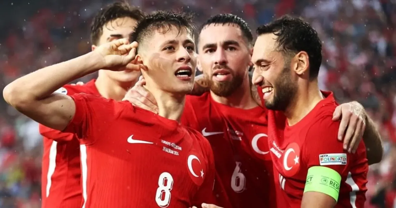 Bursa'da Oynanan Milli Maçta Bulgaristan 2-0 Mağlup Edildi Bursa'da Oynanan Milli Maçta Bulgaristan 2-0 Mağlup Edildi