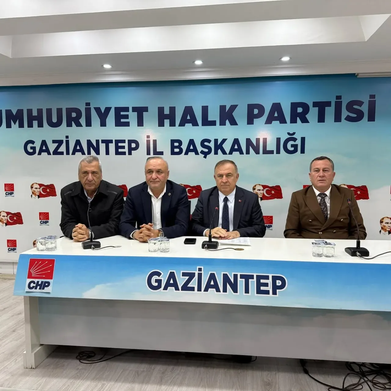 MHP Gaziantep'te Yerel Yönetimlerle İstişare Toplantısı Düzenledi MHP Gaziantep'te Yerel Yönetimlerle İstişare Toplantısı Düzenledi