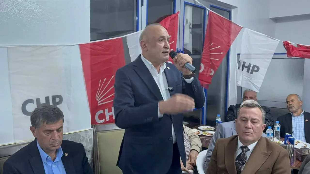 CHP'li Liderler Gaziantep'te Muhtarlarla Bir Araya Geldi CHP'li Liderler Gaziantep'te Muhtarlarla Bir Araya Geldi