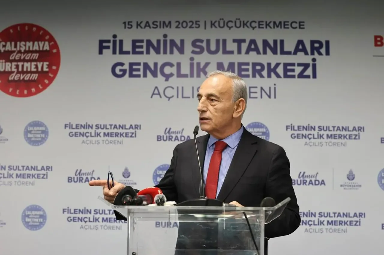 Küçükçekmece'de Filenin Sultanları Gençlik Merkezi Açıldı Küçükçekmece'de Filenin Sultanları Gençlik Merkezi Açıldı
