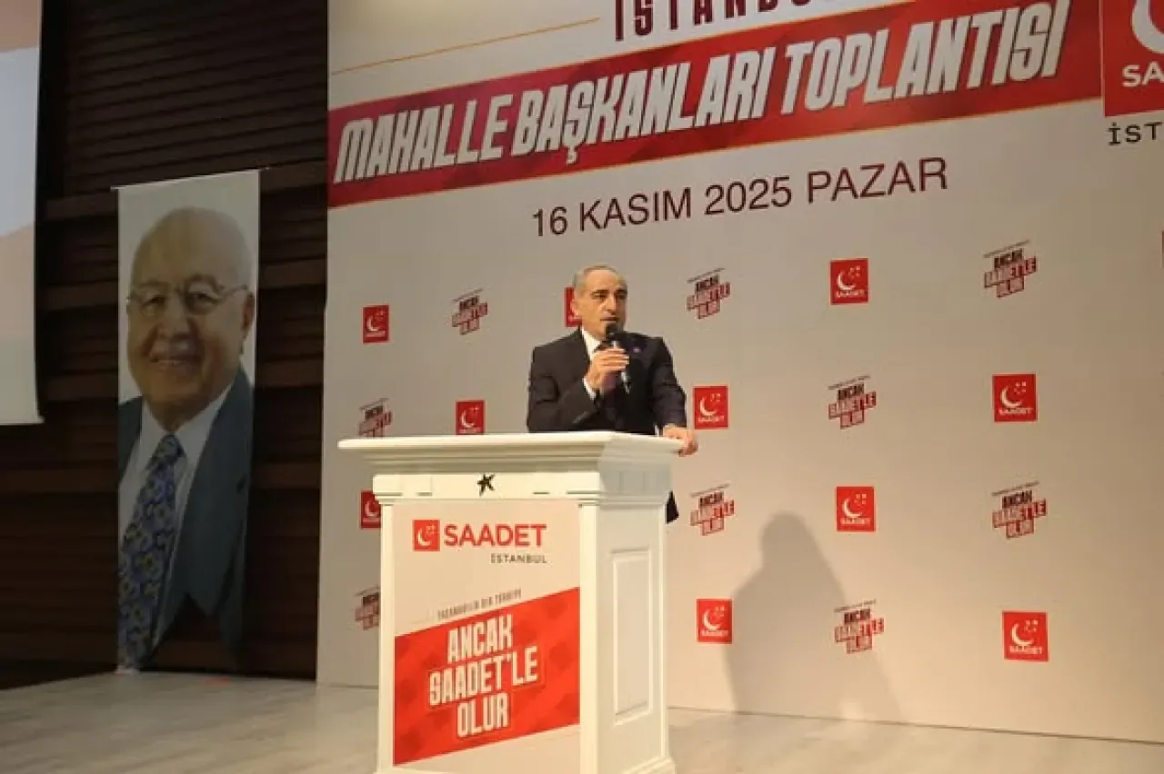 Saadet Partisi İstanbul'da Mahalle Başkanları ile Bir Araya Geldi Saadet Partisi İstanbul'da Mahalle Başkanları ile Bir Araya Geldi