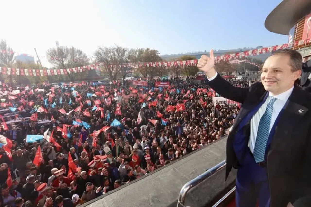 Yeniden Refah Partisi'nin 3. Olağan Büyük Kongresi Coşkuyla Yapıldı Yeniden Refah Partisi'nin 3. Olağan Büyük Kongresi Coşkuyla Yapıldı