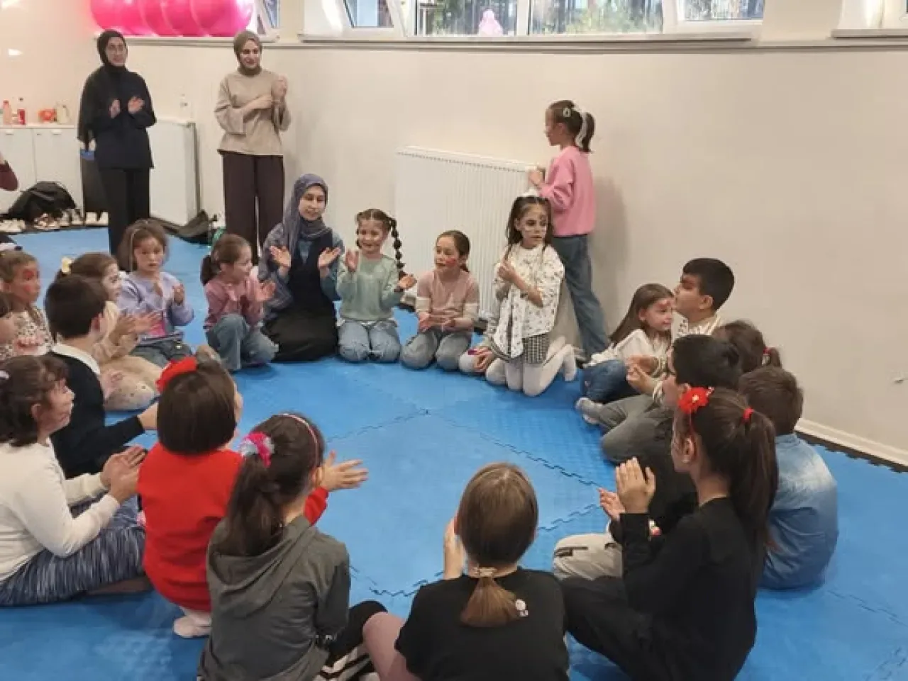 Bursa'da Dünya Çocuk Hakları Günü'nde Anlamlı ve Eğlenceli Etkinlik Bursa'da Dünya Çocuk Hakları Günü'nde Anlamlı ve Eğlenceli Etkinlik