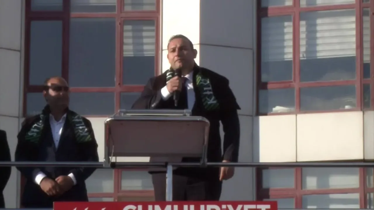 CHP Bursa İl Başkanlığı, Kilis'te "Millet İradesine Sahip Çıkıyor" Mitingi Düzenledi CHP Bursa İl Başkanlığı, Kilis'te "Millet İradesine Sahip Çıkıyor" Mitingi Düzenledi