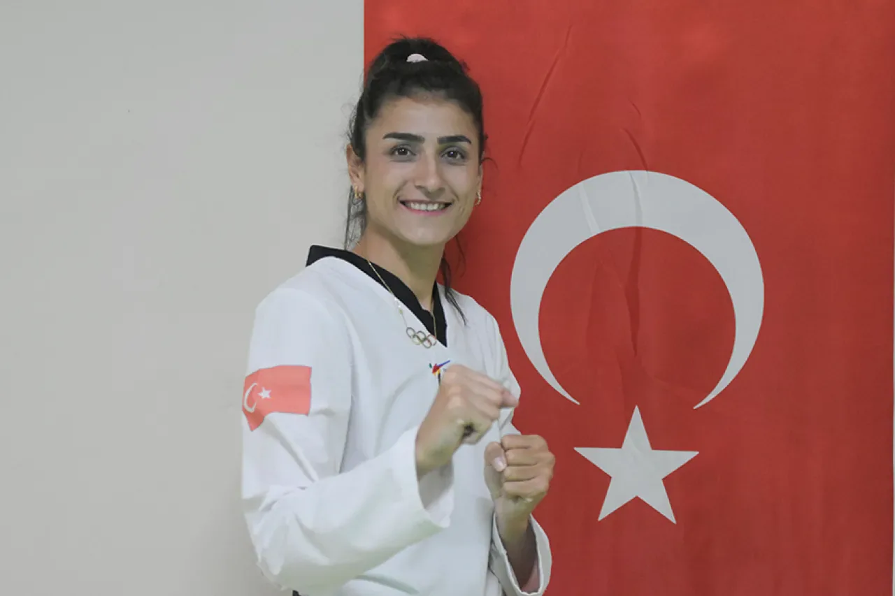 Uludağ Üniversiteli Milli Sporcu Hatice Kübra İlgün, İslami Dayanışma Oyunları'nda Gümüş Madalya Kazandı Uludağ Üniversiteli Milli Sporcu Hatice Kübra İlgün, İslami Dayanışma Oyunları'nda Gümüş Madalya Kazandı