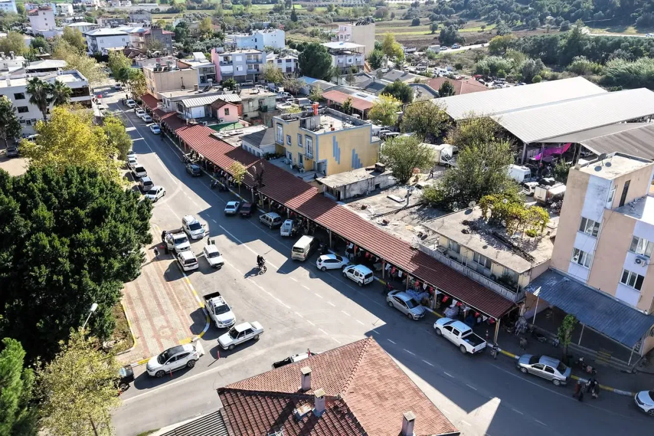 Serik'te Gebiz Mahallesi'ne Yeni Estetik Dokunuş Serik'te Gebiz Mahallesi'ne Yeni Estetik Dokunuş