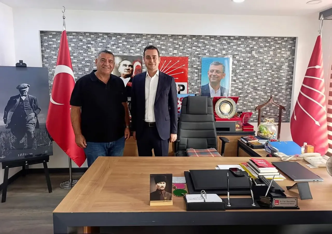 CHP Muratpaşa İlçe Başkanlığı'na Hayırlı Olsun Ziyareti CHP Muratpaşa İlçe Başkanlığı'na Hayırlı Olsun Ziyareti