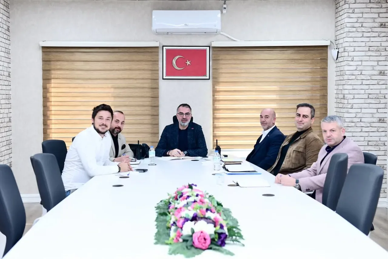 Kestel Belediye Başkanı Ferhat Erol, Haftalık Divan Toplantısını Gerçekleştirdi Kestel Belediye Başkanı Ferhat Erol, Haftalık Divan Toplantısını Gerçekleştirdi
