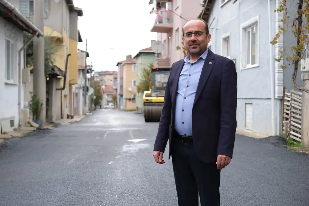 Orhaneli'de Yeni Asfalt Çalışması Tamamlandı Orhaneli'de Yeni Asfalt Çalışması Tamamlandı