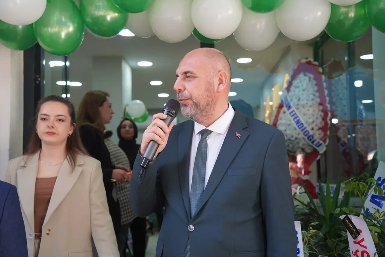 Orhangazi'de Yeni Bir Gözlük Mağazası Açıldı Orhangazi'de Yeni Bir Gözlük Mağazası Açıldı