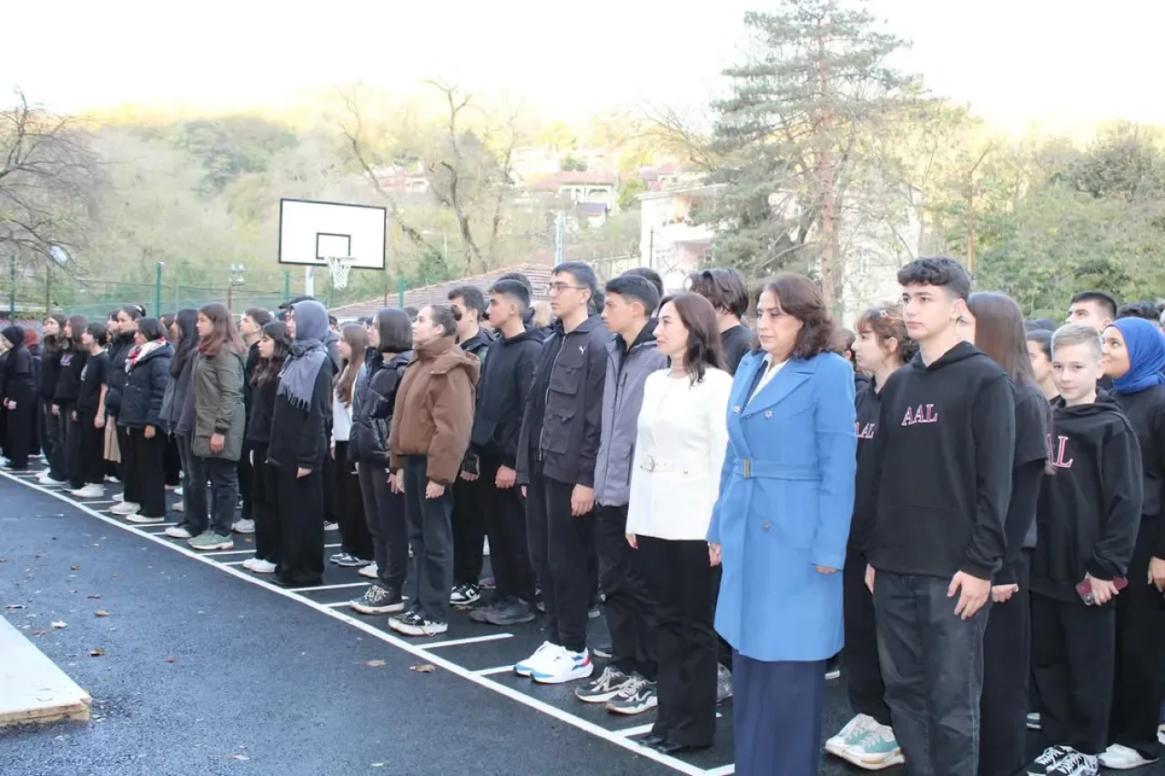 Beykoz'da Bayrak Töveninde Eğitim İş Birliği Beykoz'da Bayrak Töveninde Eğitim İş Birliği