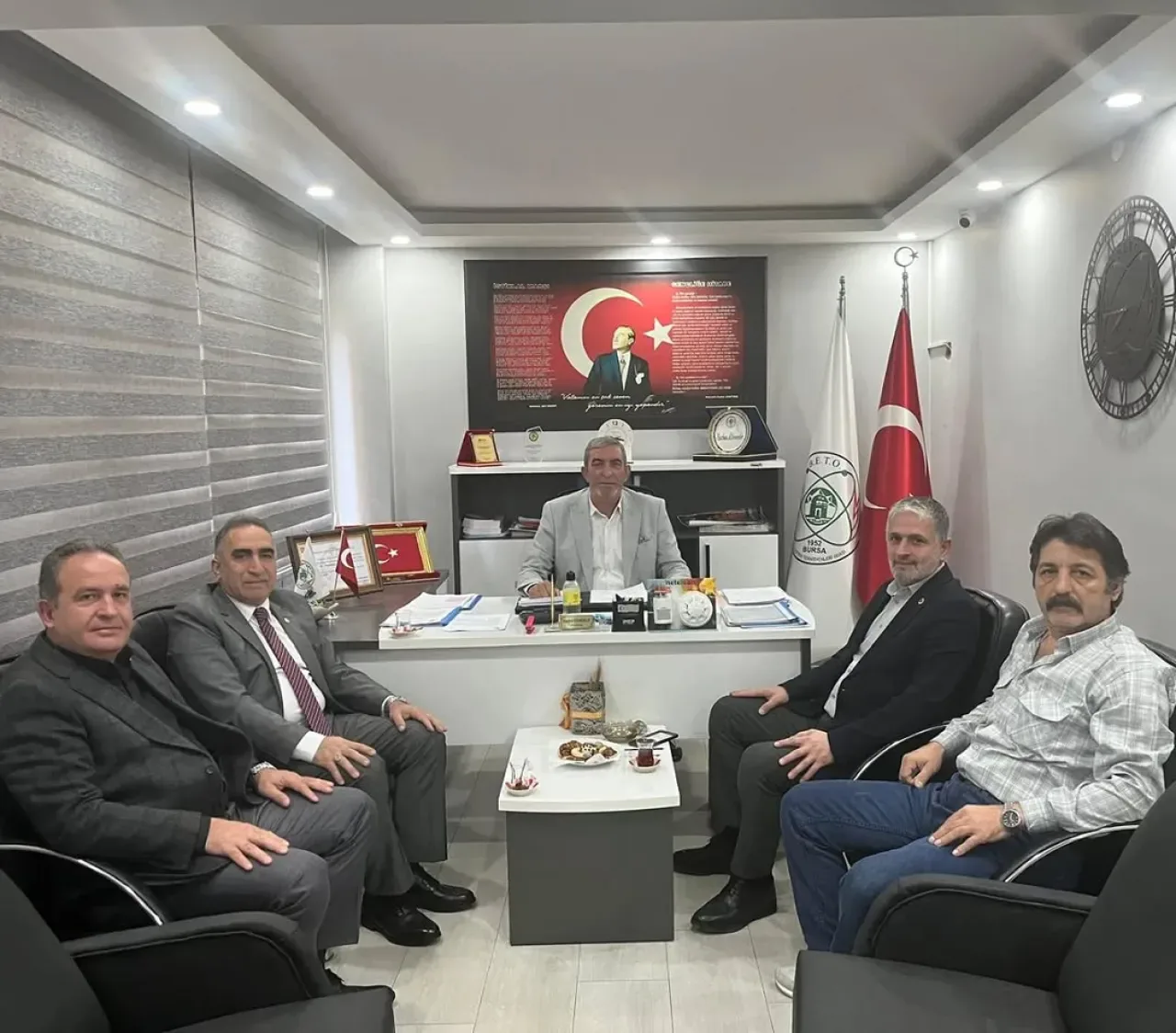 Saadet Partisi Bursa İl Başkanlığı, Elektrik Teknisyenleri Odası'nı Ziyaret Etti Saadet Partisi Bursa İl Başkanlığı, Elektrik Teknisyenleri Odası'nı Ziyaret Etti