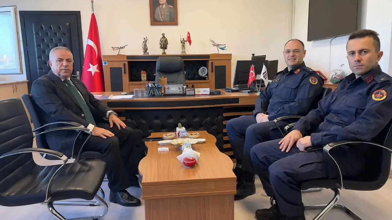 İstanbul Çekmeköy Kaymakamı ve İl Jandarma Komutan Yardımcısı Bir Araya Geldi İstanbul Çekmeköy Kaymakamı ve İl Jandarma Komutan Yardımcısı Bir Araya Geldi