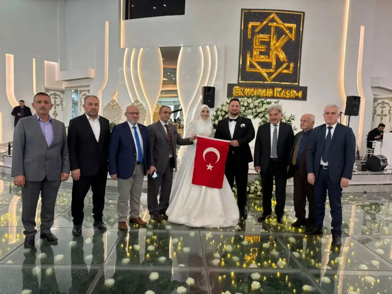 AK Parti Sincan İlçe Teşkilatı, Meclis Üyesinin Düğün Töreninde AK Parti Sincan İlçe Teşkilatı, Meclis Üyesinin Düğün Töreninde