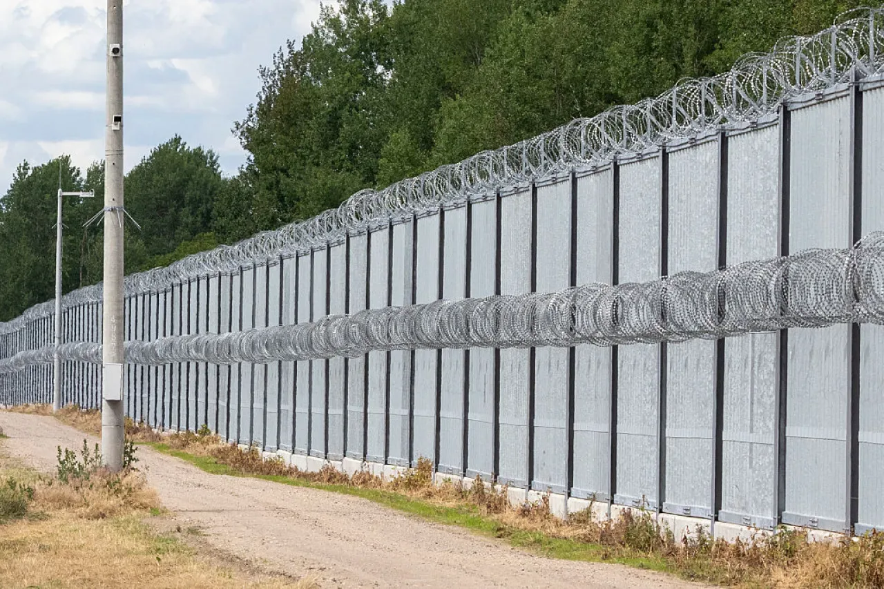 Polonya, Ekonomik Kaygılar Nedeniyle Belarus Sınırındaki İki Geçiş Noktasını Yeniden Açıyor Polonya, Ekonomik Kaygılar Nedeniyle Belarus Sınırındaki İki Geçiş Noktasını Yeniden Açıyor