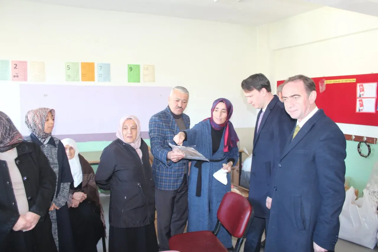 Keles'te Kadın Kooperatifi Ziyareti Keles'te Kadın Kooperatifi Ziyareti