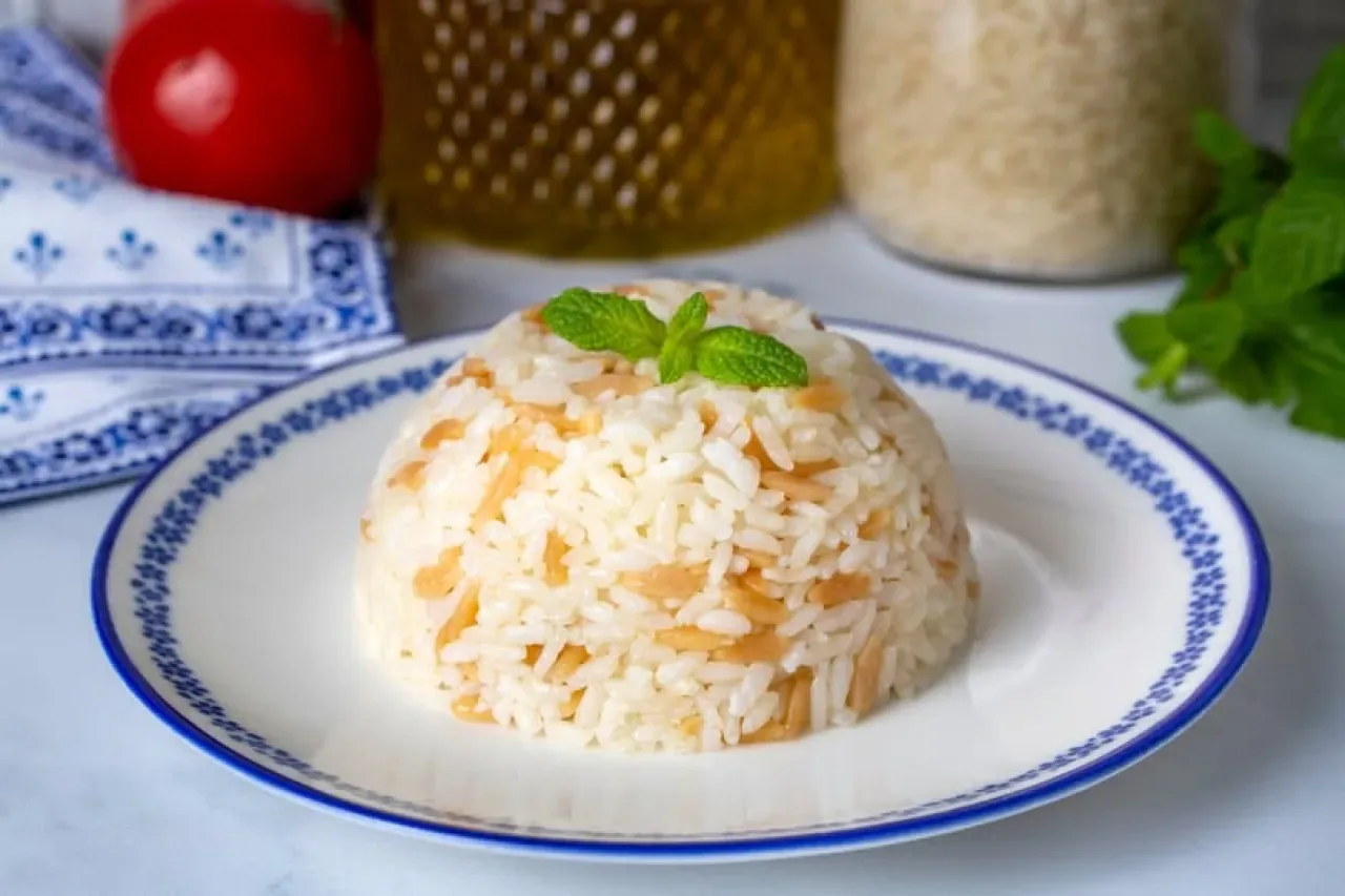 Pilavda Gluten Var Mı? Pirinç, Bulgur ve Şehriye Pilavı İncelendi Pilavda Gluten Var Mı? Pirinç, Bulgur ve Şehriye Pilavı İncelendi