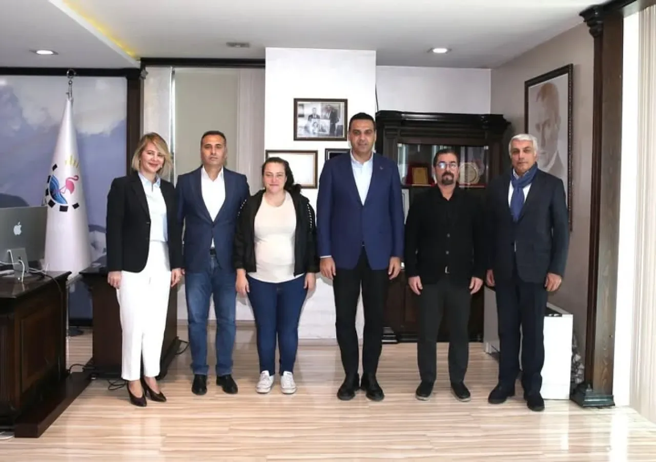 Çiğli Belediyesi ve Tüm Bel Sen Arasında İş Barışını Güçlendiren Anlaşma Çiğli Belediyesi ve Tüm Bel Sen Arasında İş Barışını Güçlendiren Anlaşma
