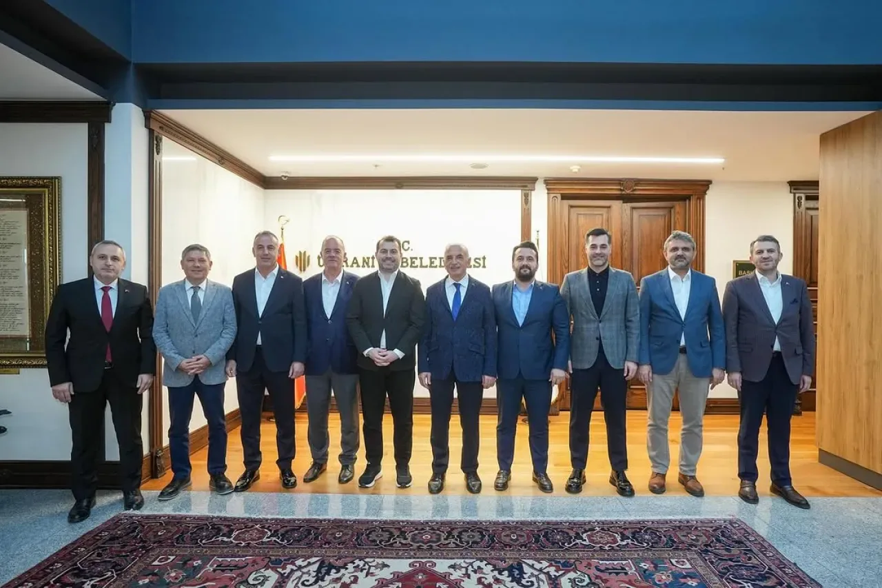AK Parti Ümraniye İlçe Başkanlığı'ndan Başkan İsmet Yıldırım'a Ziyaret AK Parti Ümraniye İlçe Başkanlığı'ndan Başkan İsmet Yıldırım'a Ziyaret