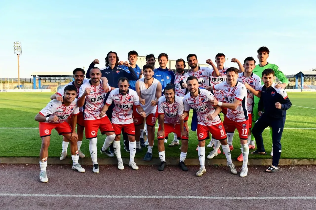 Mustafakemalpaşaspor, Yavuzselim Spor Kulübünü 4-0 Mağlup Etti Mustafakemalpaşaspor, Yavuzselim Spor Kulübünü 4-0 Mağlup Etti