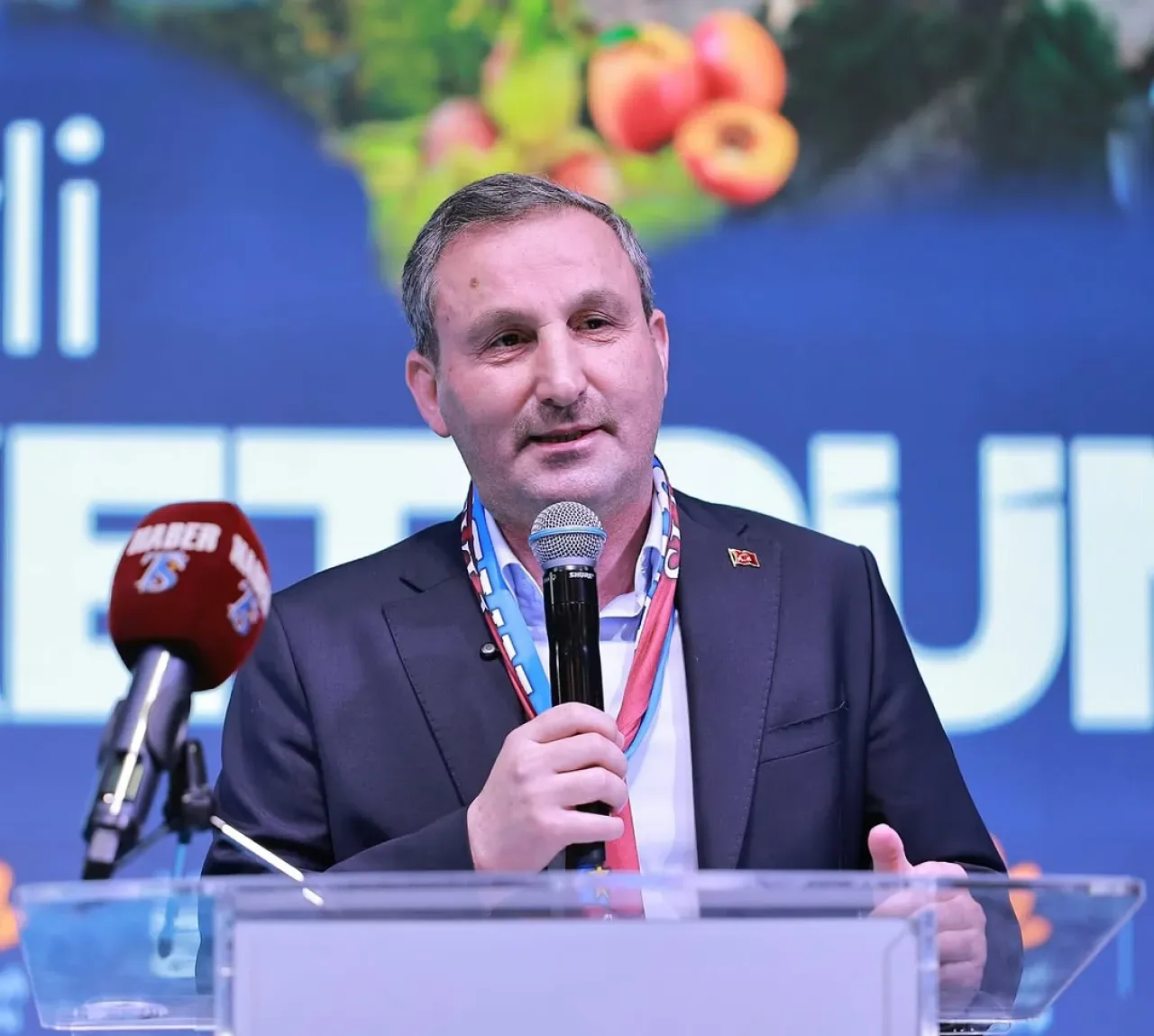 Sultanbeyli'de Trabzon Rüzgarı Esti: Hemşehrilerden Anlamlı Buluşma Sultanbeyli'de Trabzon Rüzgarı Esti: Hemşehrilerden Anlamlı Buluşma