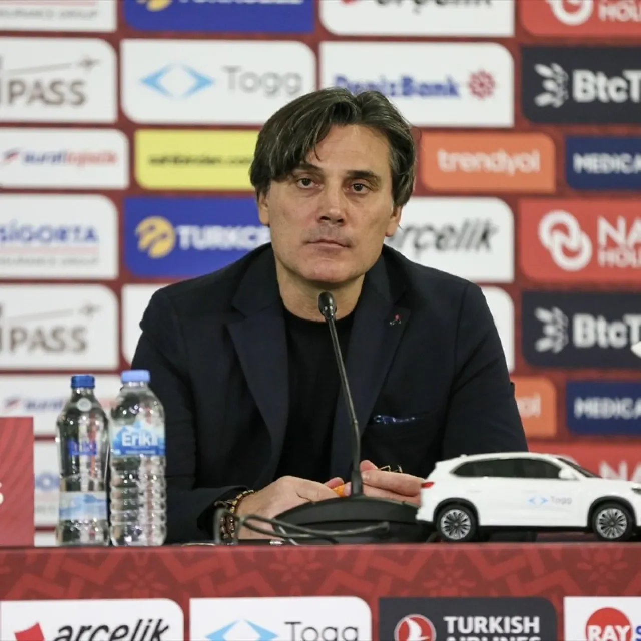 Montella'dan Tarihi İtiraf: "İspanya'yı Yenebiliriz, Neden Olmasın?" Montella'dan Tarihi İtiraf: "İspanya'yı Yenebiliriz, Neden Olmasın?"